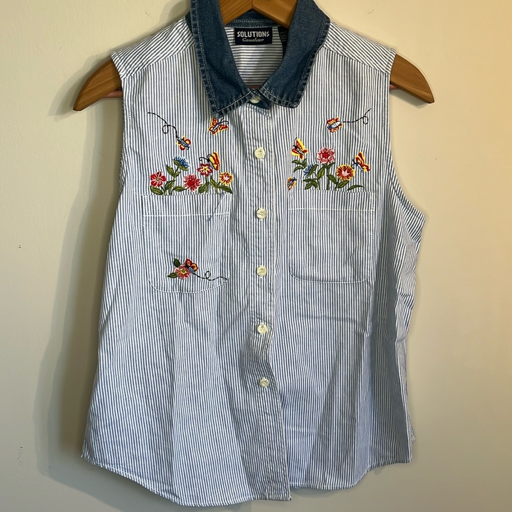 Blue Denim Collared Vest with Floral Embroidery 100% Cotton Size M
